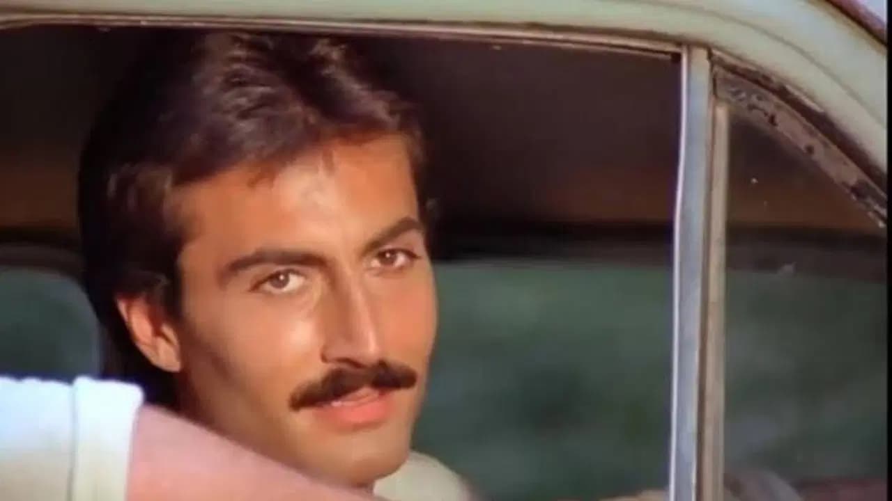 "İffet" filminin unutulmaz Cemil'i Faruk Peker, köyünde komşu taciziyle karşı karşıya
