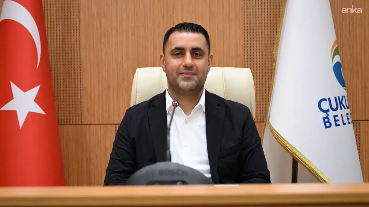 Çukurova Belediye Başkanı Emrah Kozay CHP'den ayrılarak YENİ Parti'ye geçti