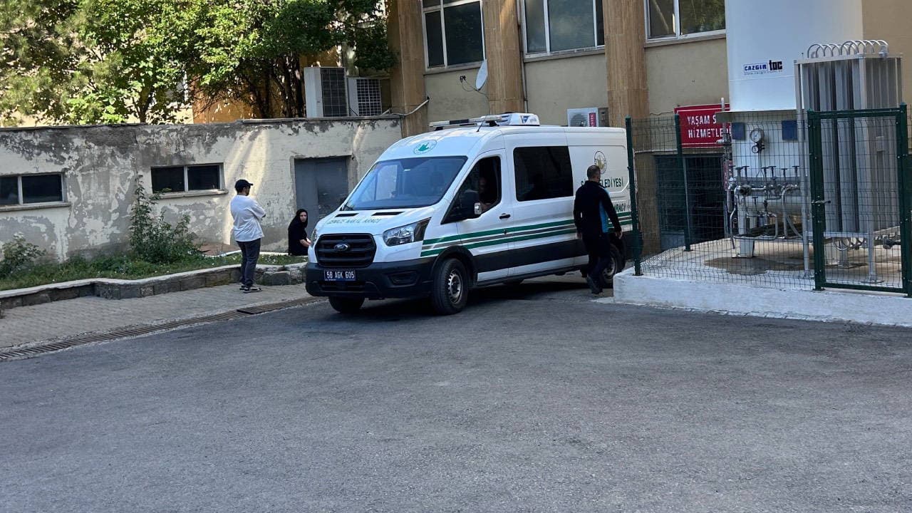 Kırım Kongo Kanamalı Ateşi bir can daha aldı: Ünyeli 37 yaşındaki kadın Sivas'ta yaşamını yitirdi