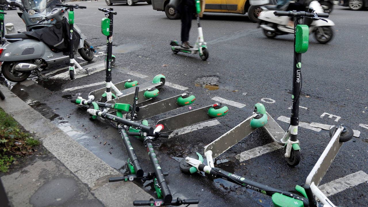 Paris'te scooter kazaları artınca yönetim frene bastı: Cezalar katlandı