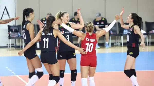 Filenin Sultanları, Avrupa Şampiyonası öncesi Fransa'yı set vermeden geçti