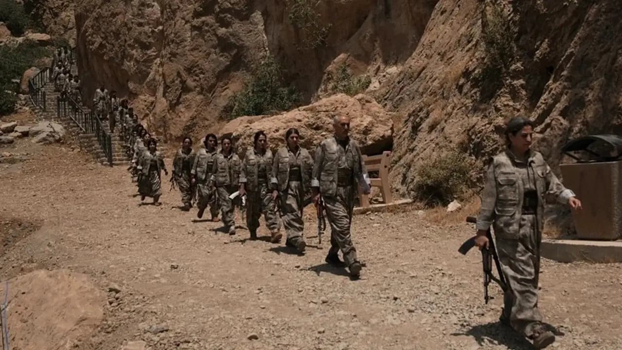 Çerçeve yasa teklifinin kabulünün ardından Kandil'den ilk değerlendirme: 'Demokratikleşmenin kapısını aralıyor'