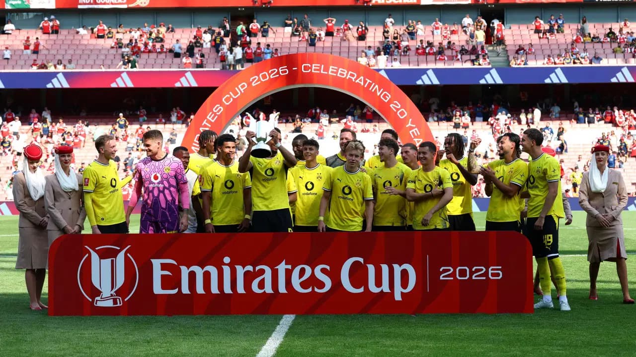 Borussia Dortmund, Emirates Kupası'nda Arsenal'ı 3-2 mağlup ederek kupayı kaldırdı