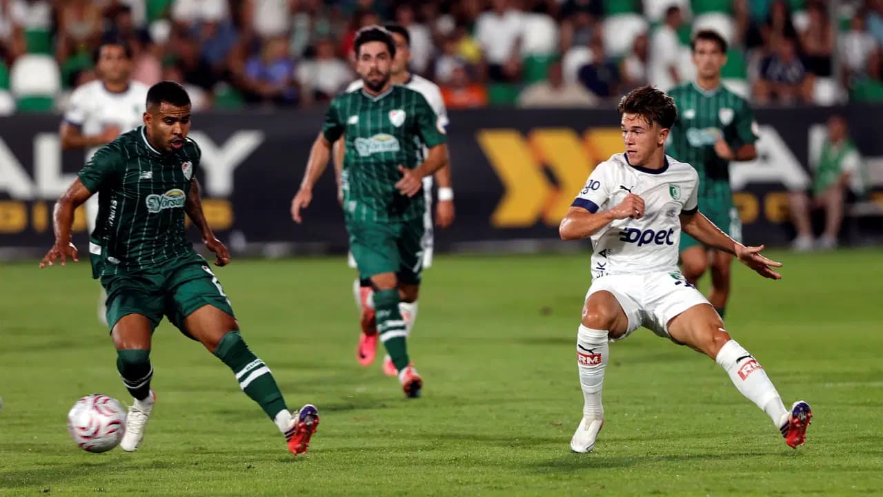 Bursaspor, sezona deplasmanda 3 puanla başladı