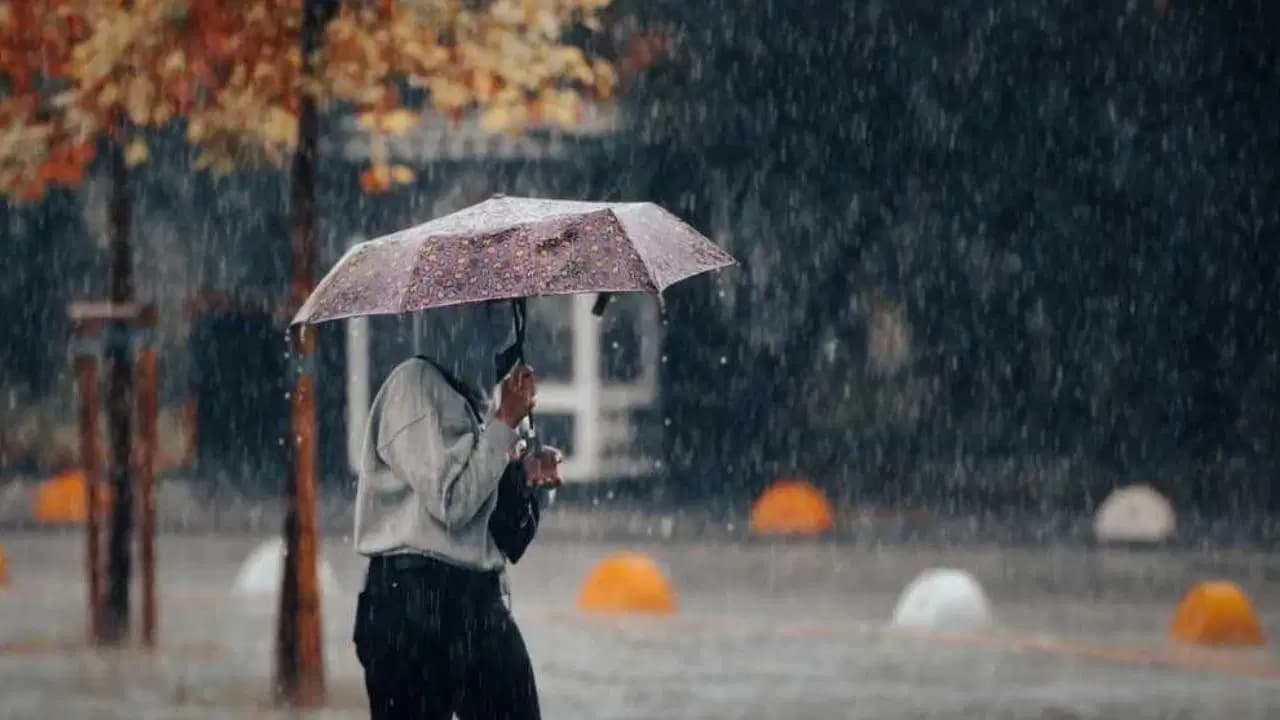 Meteoroloji'den 10 Ağustos uyarısı: Bu illerde sağanak ve fırtına bekleniyor