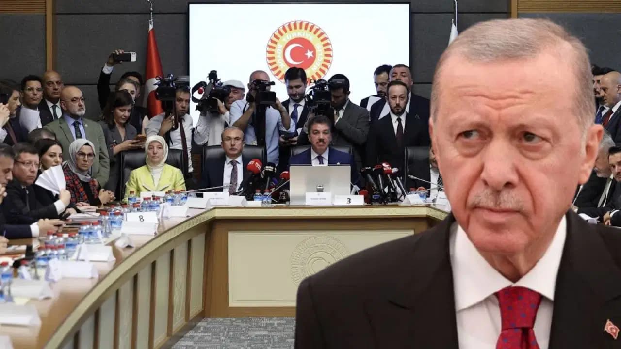 Eski Cumhurbaşkanı danışmanı Özgenç'ten çerçeve yasa tepkisi: 'PKK elebaşları bile Meclis'e gelebilir'