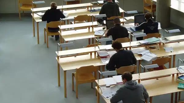 'Fotoğraf' şakasının bedeli ağır oldu: Üniversite öğrencilerine hapis cezası