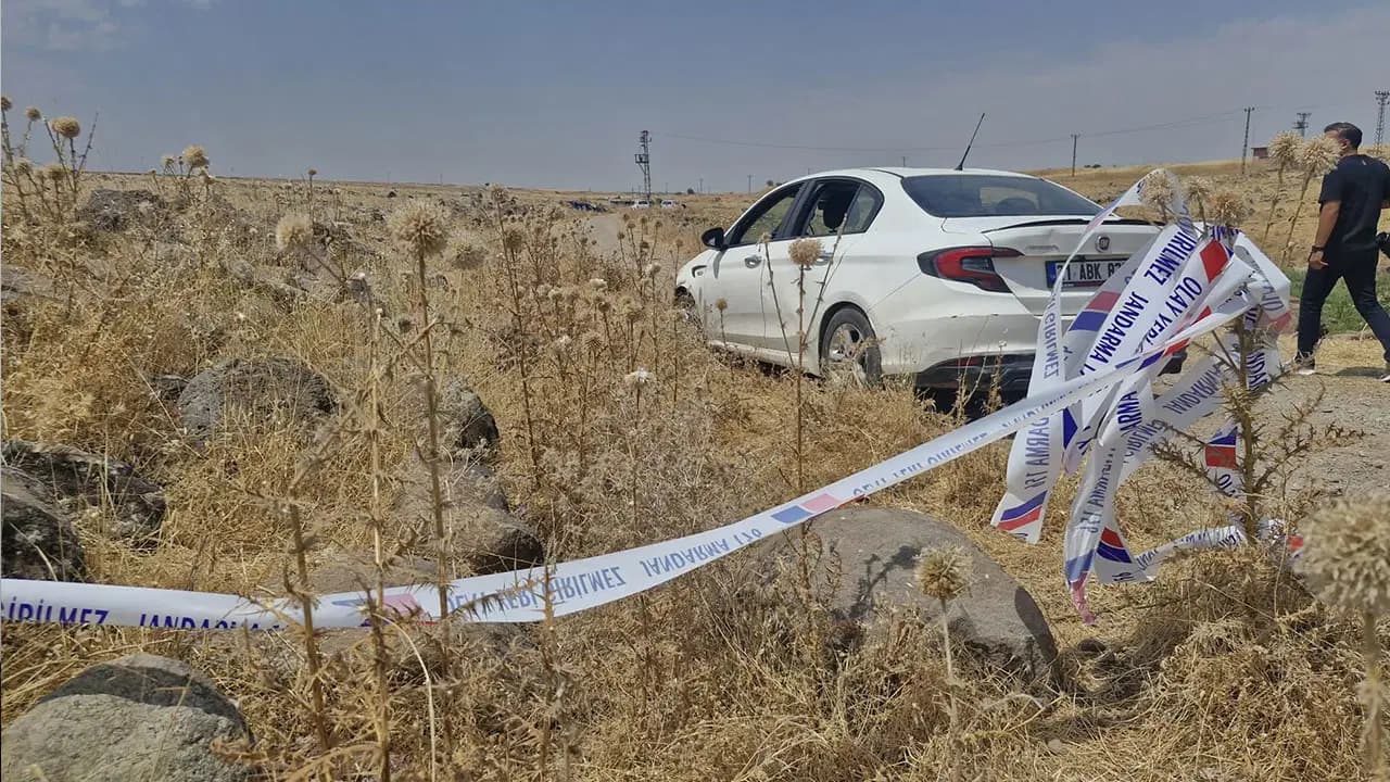 Diyarbakır'da arazide kadın cesedi bulundu, 2 kişi gözaltına alındı