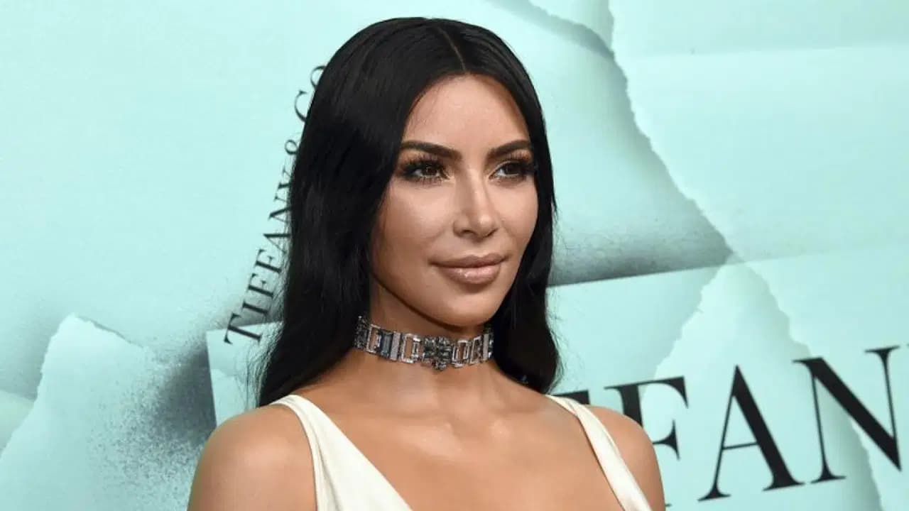 Kim Kardashian'ın 60 Milyon Dolarlık Malikanesine Hırsız Girdi: Şüpheli Çalışanın Aracını Çalıp Kaçtı