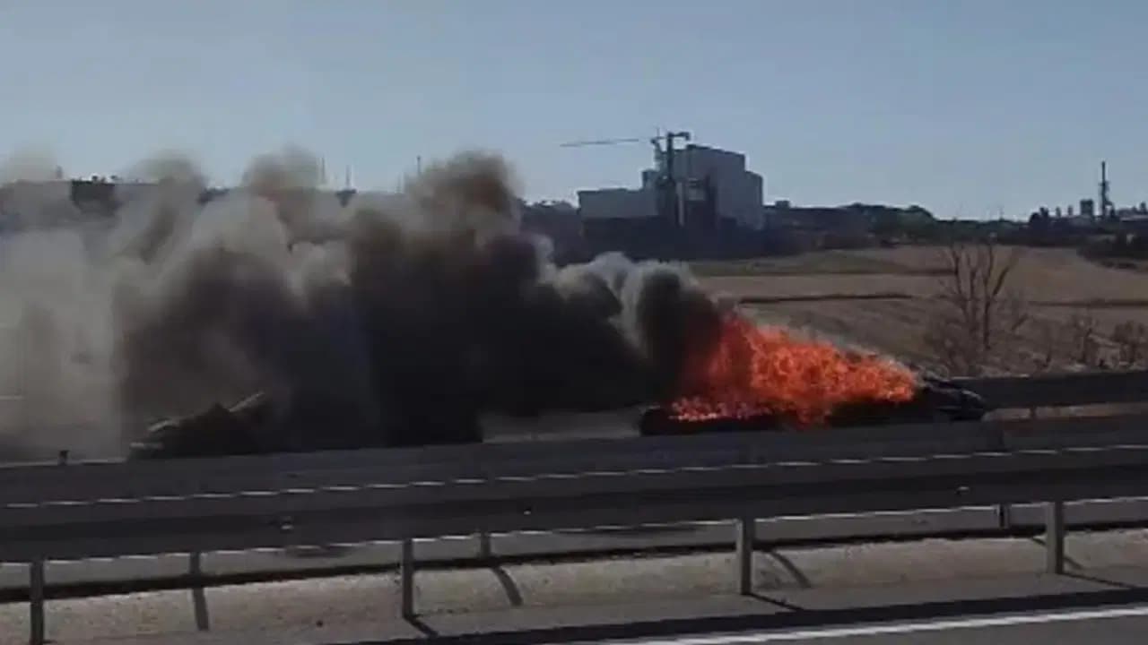Çorlu'da feci kaza: Çarpışmanın ardından alev alan otomobilde can verdi!
