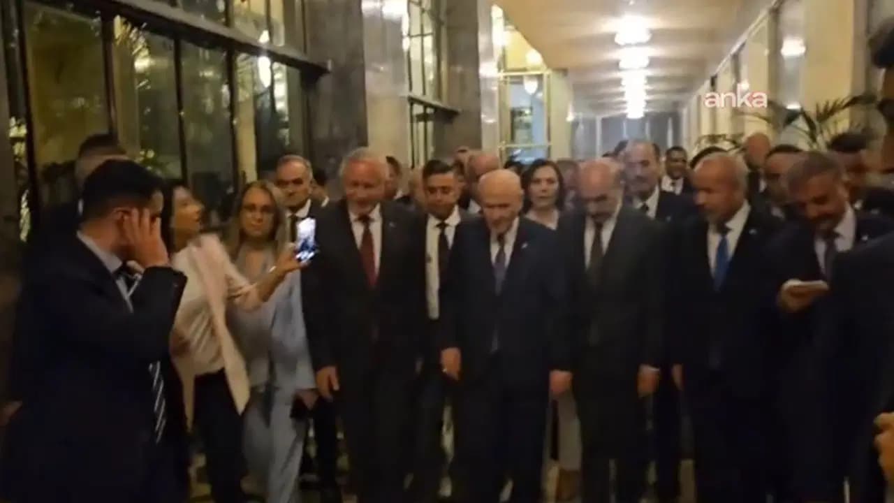 Çerçeve yasa TBMM'den geçti: Bahçeli'den 'Hayırlı uğurlu olsun' açıklaması
