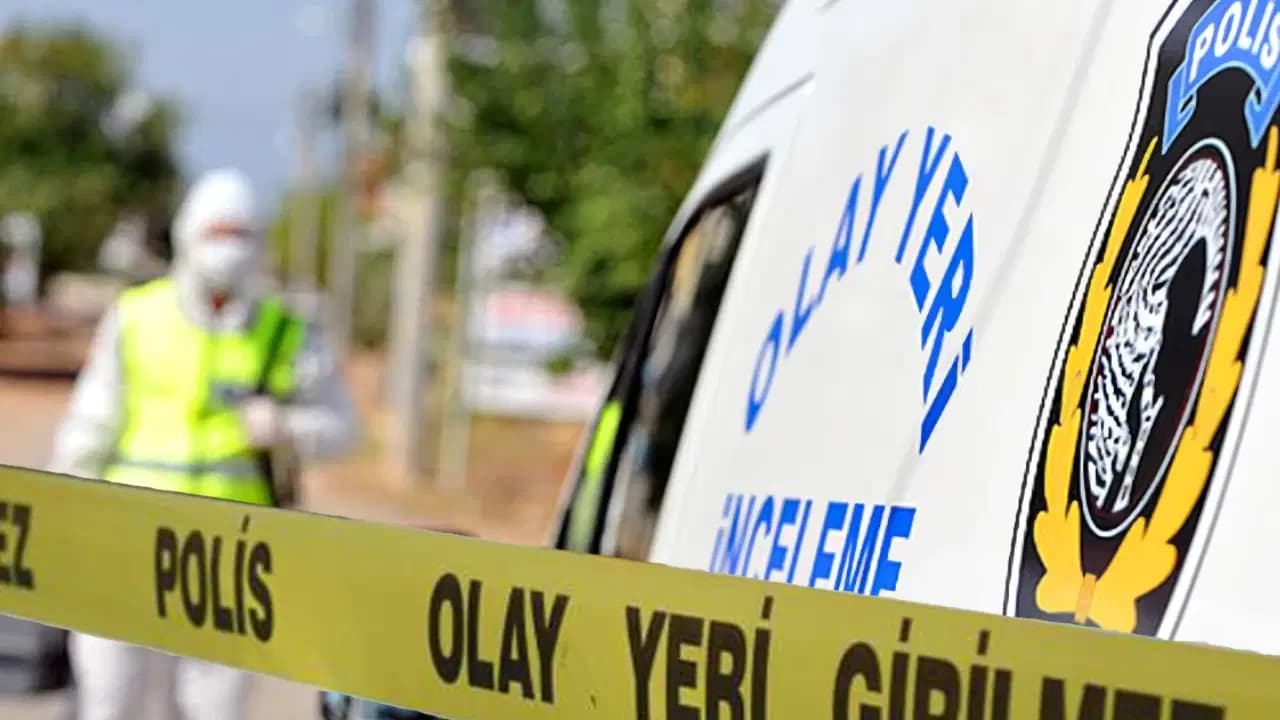 Kütahya'da 74 yaşındaki adam boş arazide otomobilinin yanında ölü bulundu