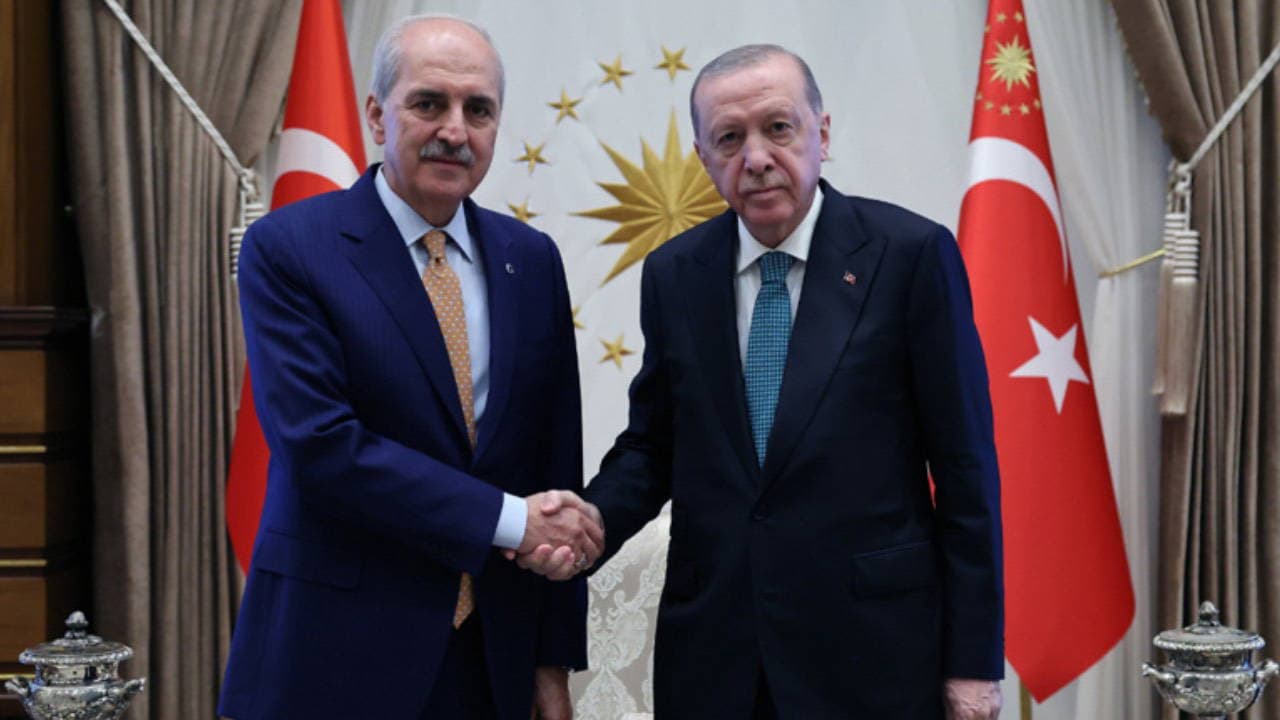 Çerçeve yasa komisyondan geçti: Erdoğan, TBMM Başkanı Kurtulmuş ile Beştepe'de bir araya geldi