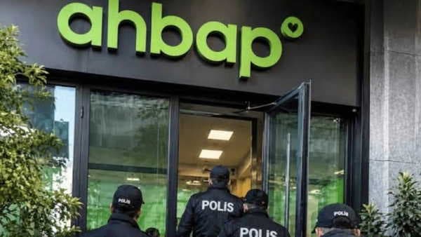 Ahbap Derneği'nde şoke eden detay: Kiralık kasadan altın değil, ilaç ve kitap çıktı
