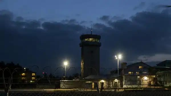Hannover Havalimanı'nda İHA alarmı: Uçuşlar aksadı