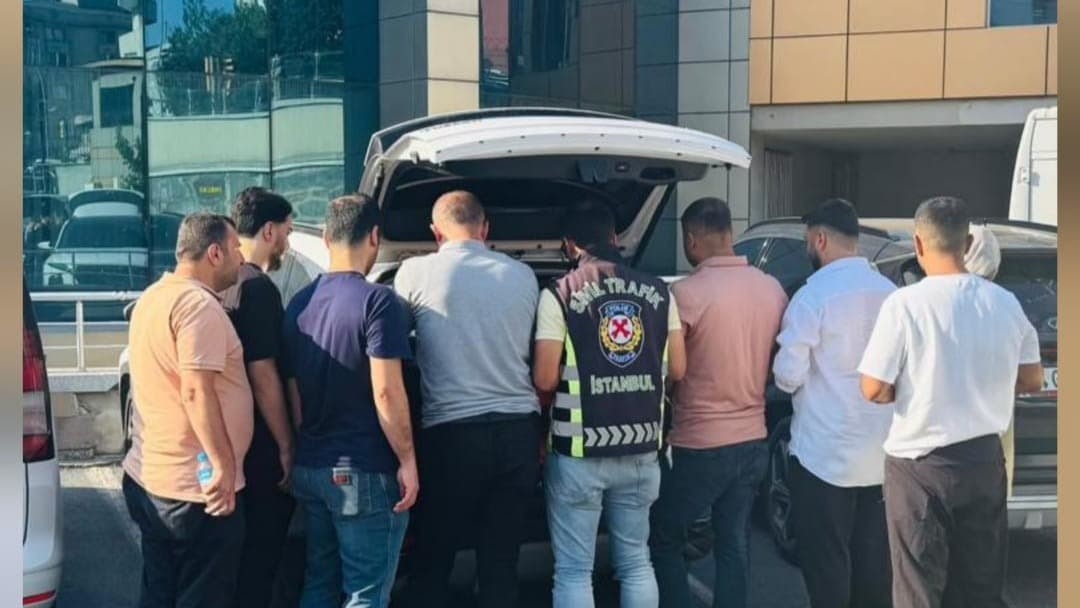 TEM'de tehlike saçan konvoy sürücülerine 198 bin liralık ceza