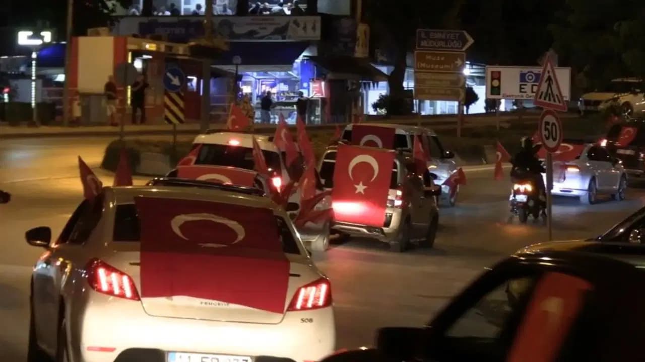 Bilecik'te 4 parti 'çerçeve yasa'ya karşı sokakta: İYİ Parti öncülük etti