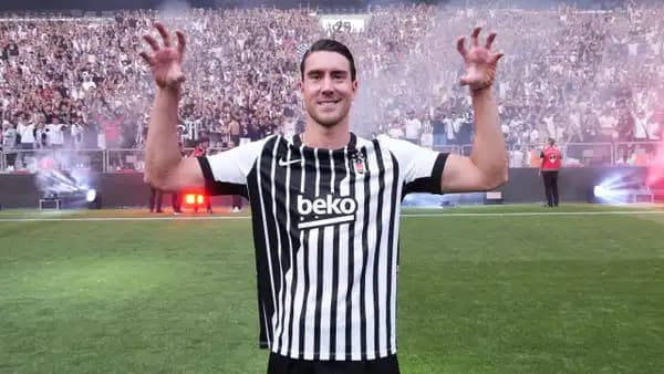 Vlahovic'ten transfer itirafı: 'Beşiktaş'ı seçmem kaçınılmazdı'