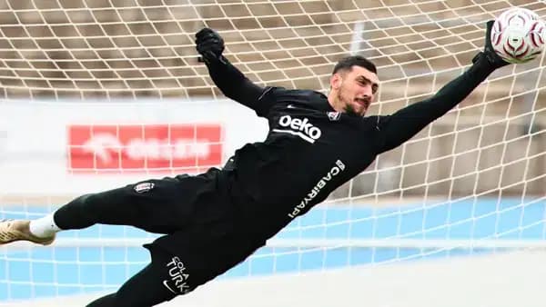 Beşiktaş'ta kaleci Emre Bilgin'in yeni durağı belli oldu