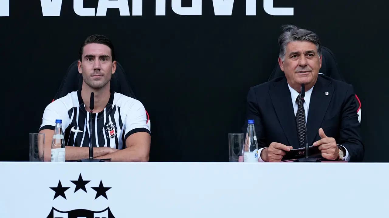 Serdal Adalı'dan transfer çıkışı: 'Salah'ı alsaydık Vlahovic'i kaçırırdık'