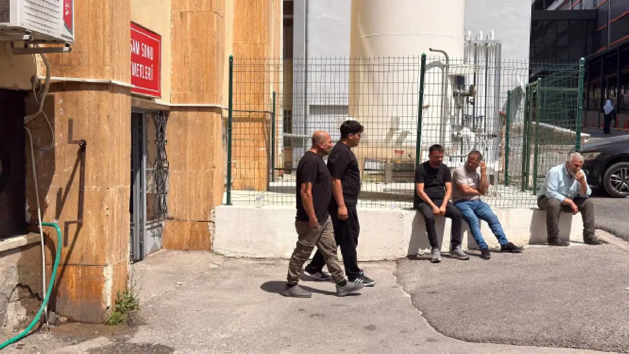 Sivas'ta KKKA Hastası Hayatını Kaybetti: Aynı Aileden İkinci Acı