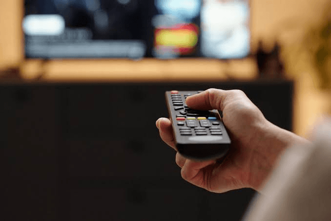 Türksat frekans güncellemesi vatandaşı servisçilere yönlendirdi: Basit ayar için 1000 TL talep ediliyor