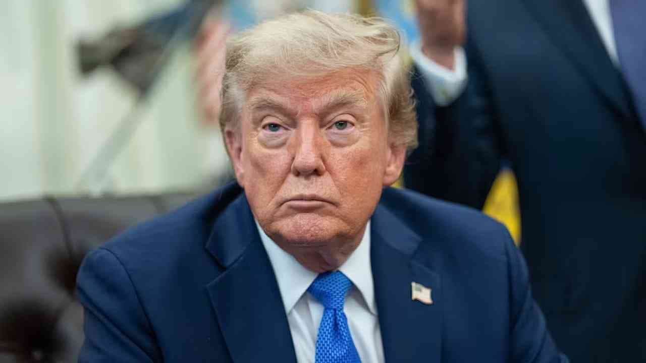 Trump'tan Tahran'a 'teslim olun' çağrısı: Umman'a da bombardıman tehdidi