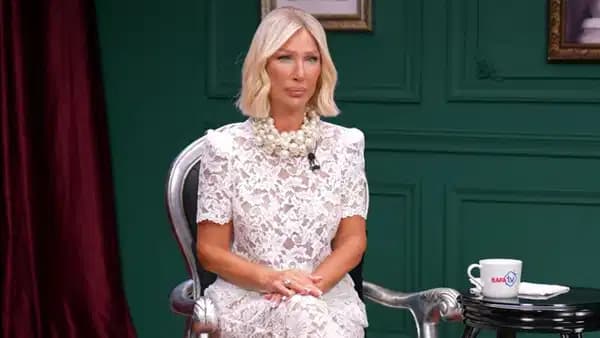 Seda Sayan'dan lüks markalara sert tepki: 'Çakma çanta kullanıyorum, o kadar para vermem'
