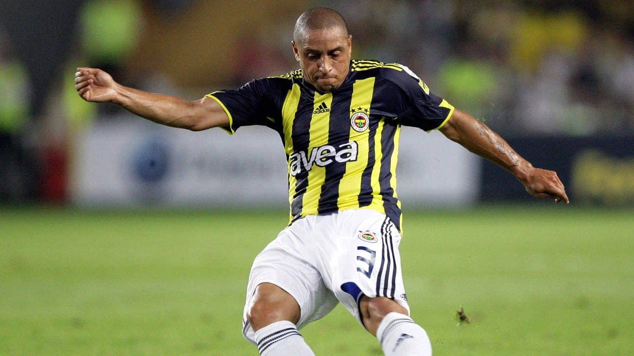 AKP'li vekilden flaş açıklama: Brezilyalı efsane futbolcu Roberto Carlos Müslüman oldu
