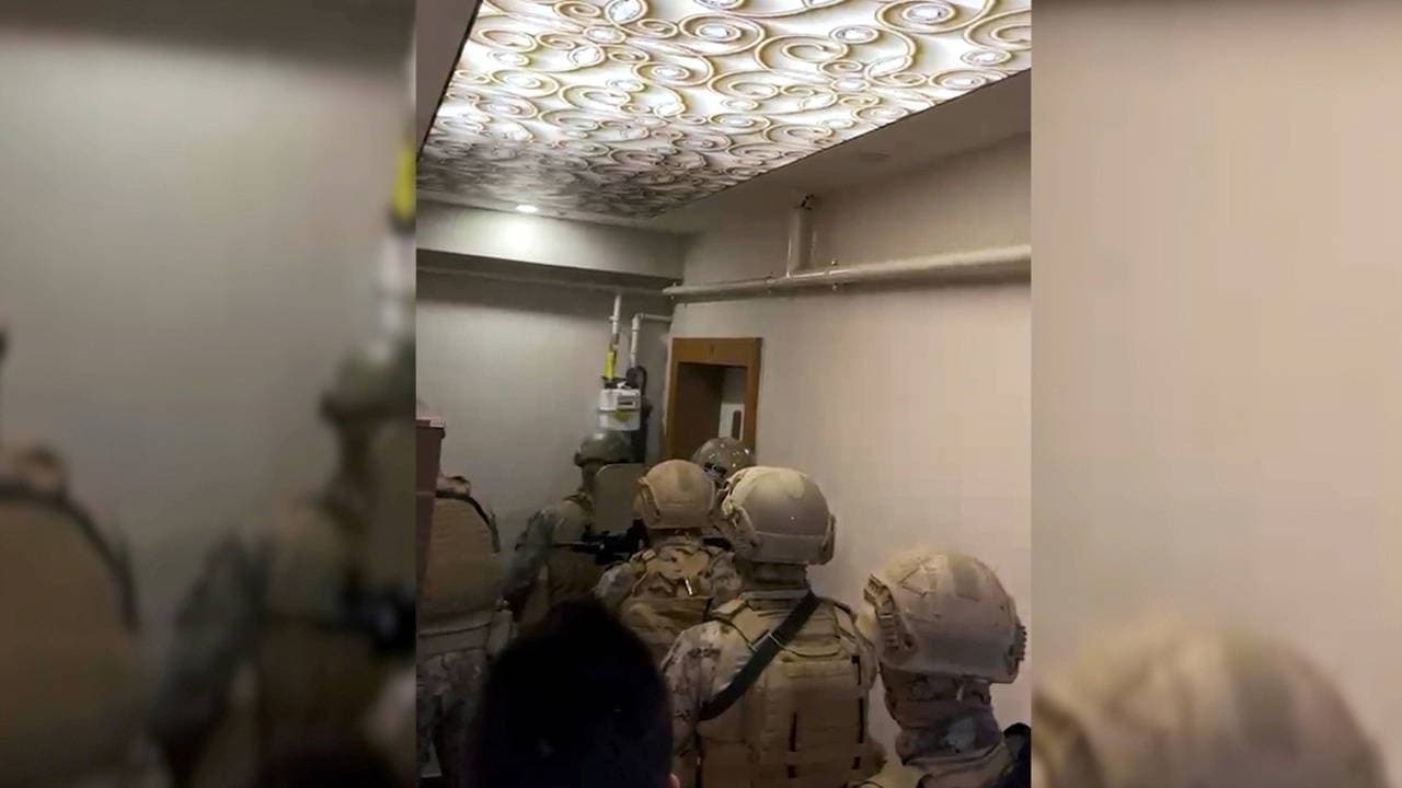Bitlis merkezli tefecilik operasyonu: 7 ilde 32 şüpheliden 25'i tutuklandı