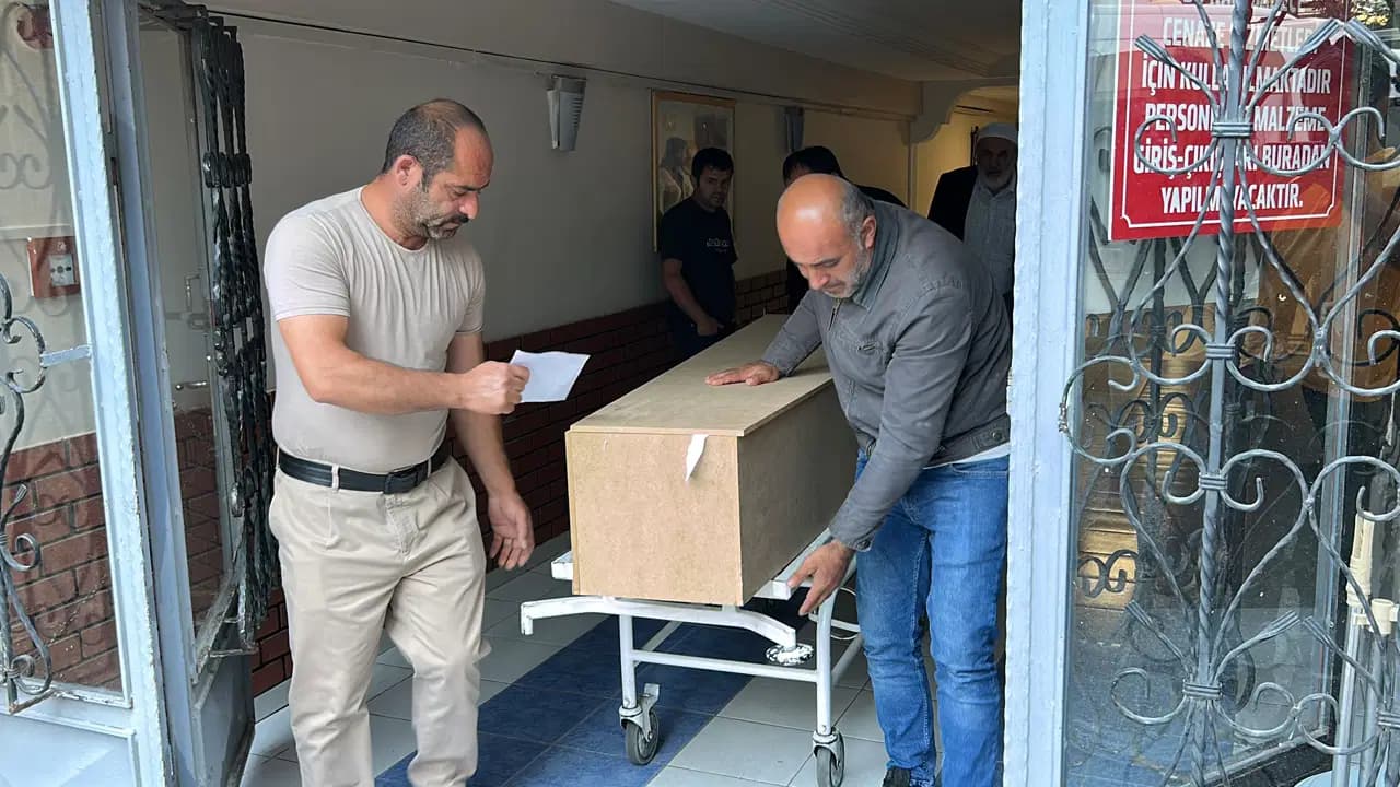 Sivas'ta KKKA halk sağlığını tehdit etmeye devam ediyor: Bir çiftçi daha hayatını kaybetti