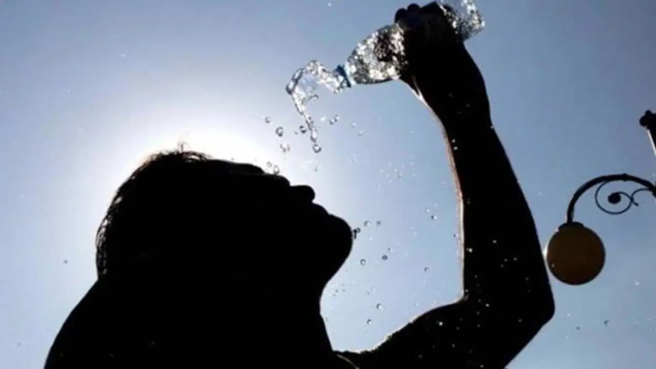 Meteoroloji'den sıcaklık ve sağanak uyarısı: Batıda termometreler yükseliyor, doğuda yağış etkili olacak