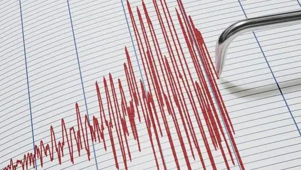 Marmara Denizi'nde peş peşe sarsıntılar: İstanbul ve Yalova açıklarında artçı depremler