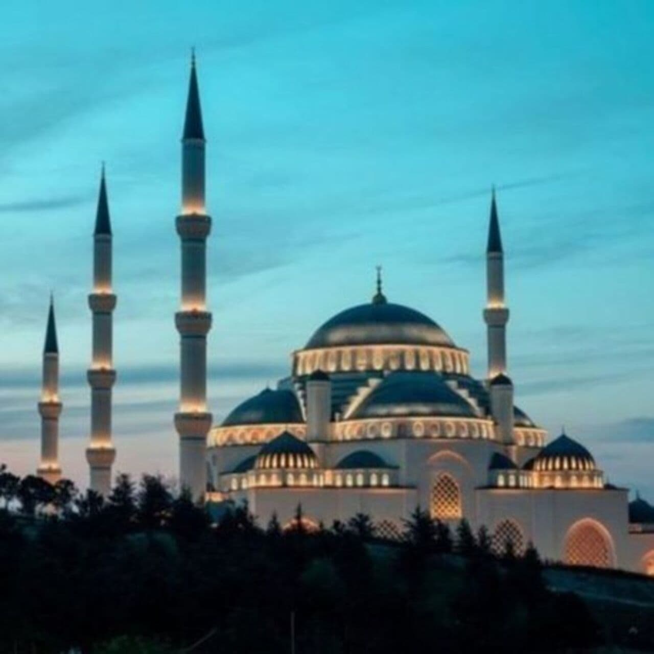 15 Temmuz gecesi camilerden yükselecek sela saati belli oldu