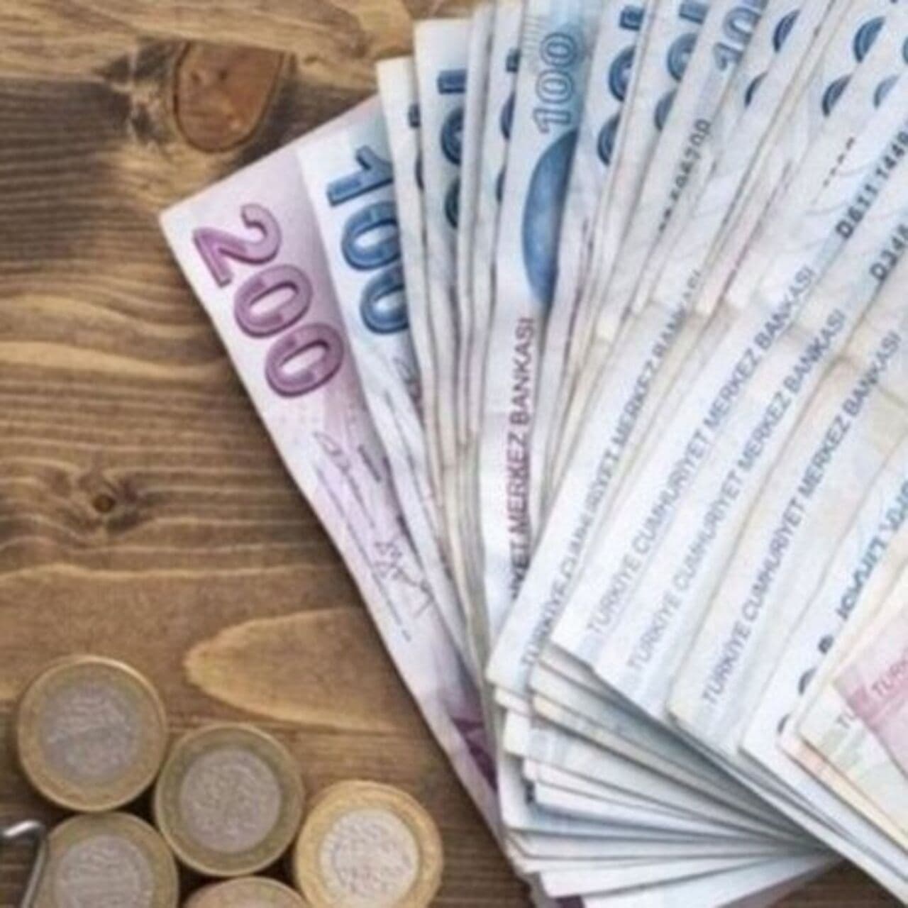 Emekli promosyonunda bankalar kıyasıya yarışıyor: 30 bin TL'yi aşan teklifler