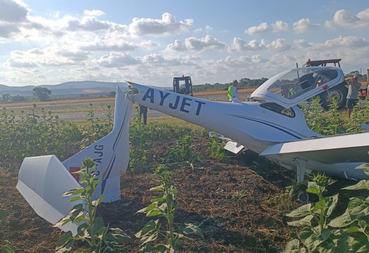 Çatalca'da eğitim uçağı sert iniş yaptı: Öğrenci pilot hafif yaralı
