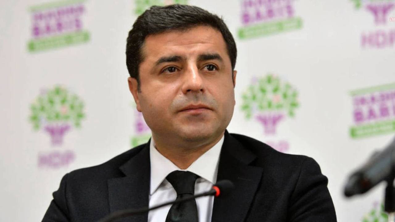 Çerçeve Yasa Görüşmelerinde 'Demirtaş' Gerilimi: DEM Parti'den YENİ Parti'ye Sert Yanıt