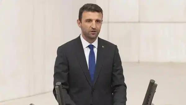 AKP'li Orhan Yegin'den tartışma yaratan sözler: Barınma krizinin sorumlusu gençler