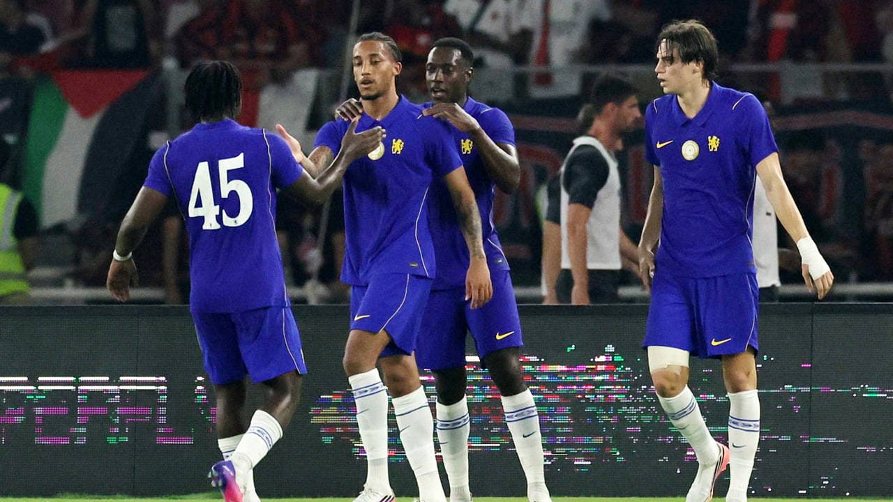 Chelsea, Milan'ı hazırlık maçında farklı geçti: 3-0