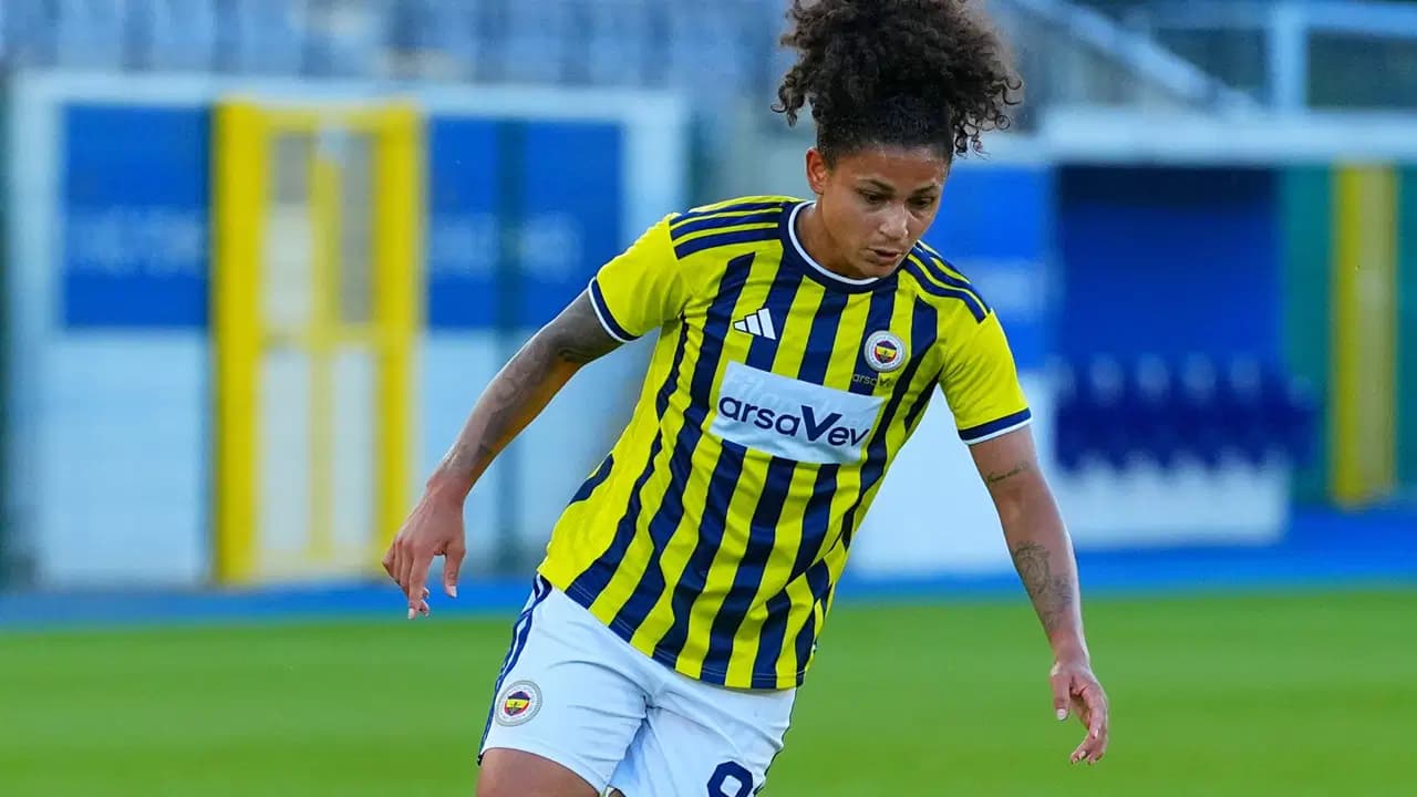 Fenerbahçe arsaVev, Kadınlar Şampiyonlar Ligi'ne penaltılarla veda etti