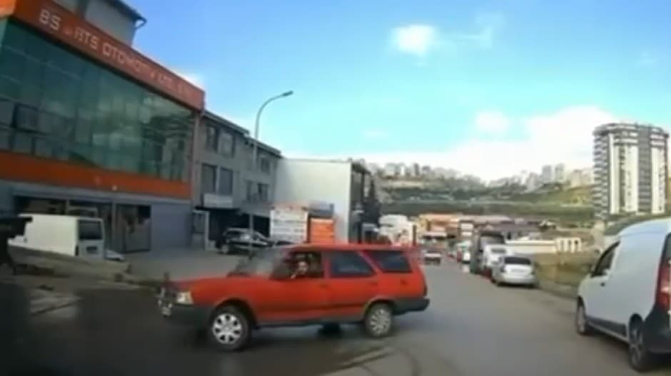 Ankara'da trafikte drift atan 11 sürücü adliyeye sevk edildi