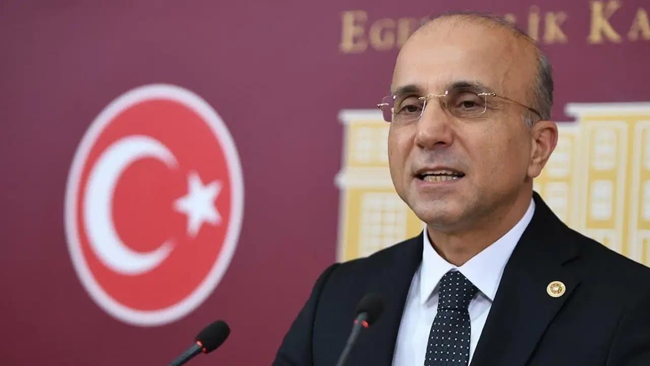 YENİ Partili Genç'ten şehit yakınları ve gaziler düzenlemesine sert tepki: 'Eksik hakkı tam hak gibi pazarlayamazsınız'