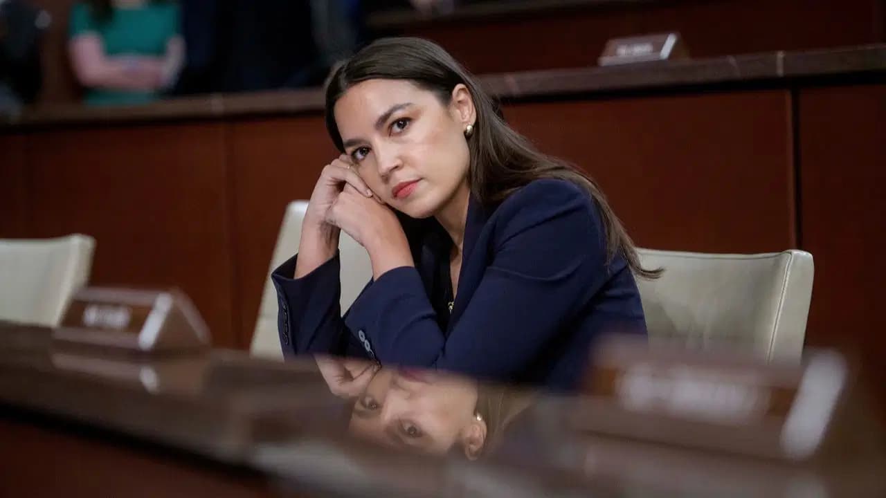 ABD'li Kongre Üyesi Ocasio-Cortez'ten dikkat çeken karar: Yumurtalarını donduruyor