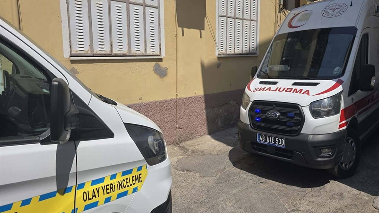 Muğla'da şok olay: Evli çift evlerinde av tüfeğiyle vurulmuş halde bulundu
