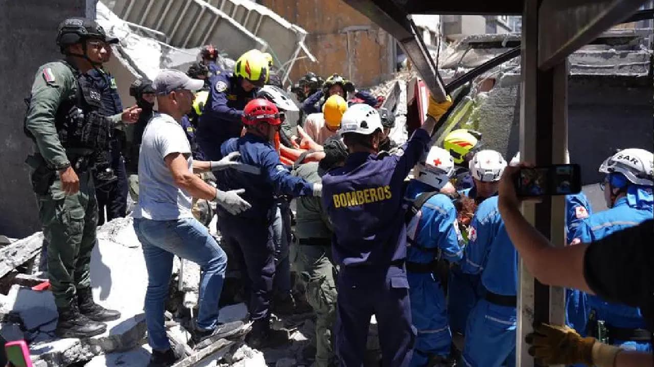 Kolombiya'da 7.4'lük deprem felaketi: Can kaybı 132'ye yükseldi
