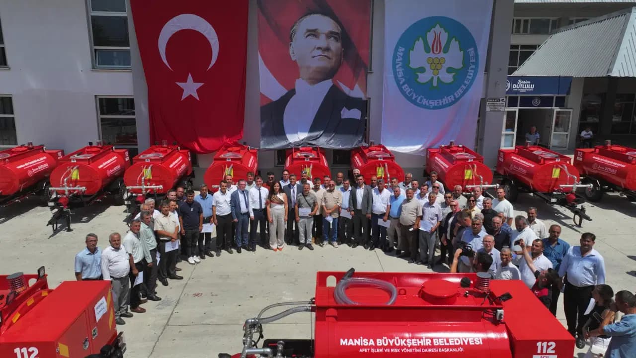 Manisa'da kırsal mahallelere 100 su tankeri: Orman yangınlarına ilk müdahale güçlendiriliyor