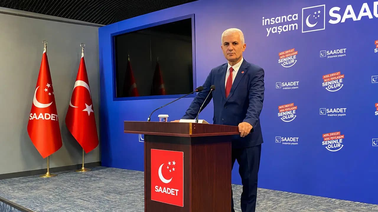 Saadet Partisi Ceyhan İlçe Başkanı Şimşek, 'çerçeve yasa' kararına tepki olarak istifa etti
