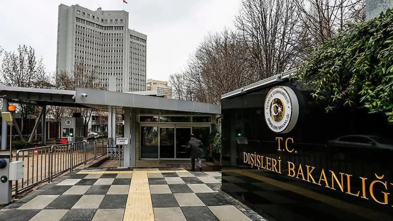 Dışişleri'nden Kolombiya'ya Sert Çıkış: 'Golan Tepeleri'ndeki İsrail İşgalini Meşrulaştırma Çabasını Kınıyoruz'