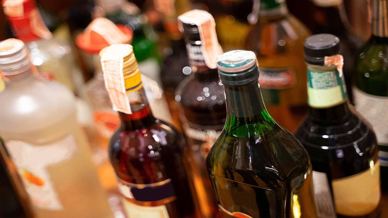 Türkiye'nin alkol tüketiminde dikkat çeken tablo: Birada sert düşüş, viski ve rakıda çift haneli artış