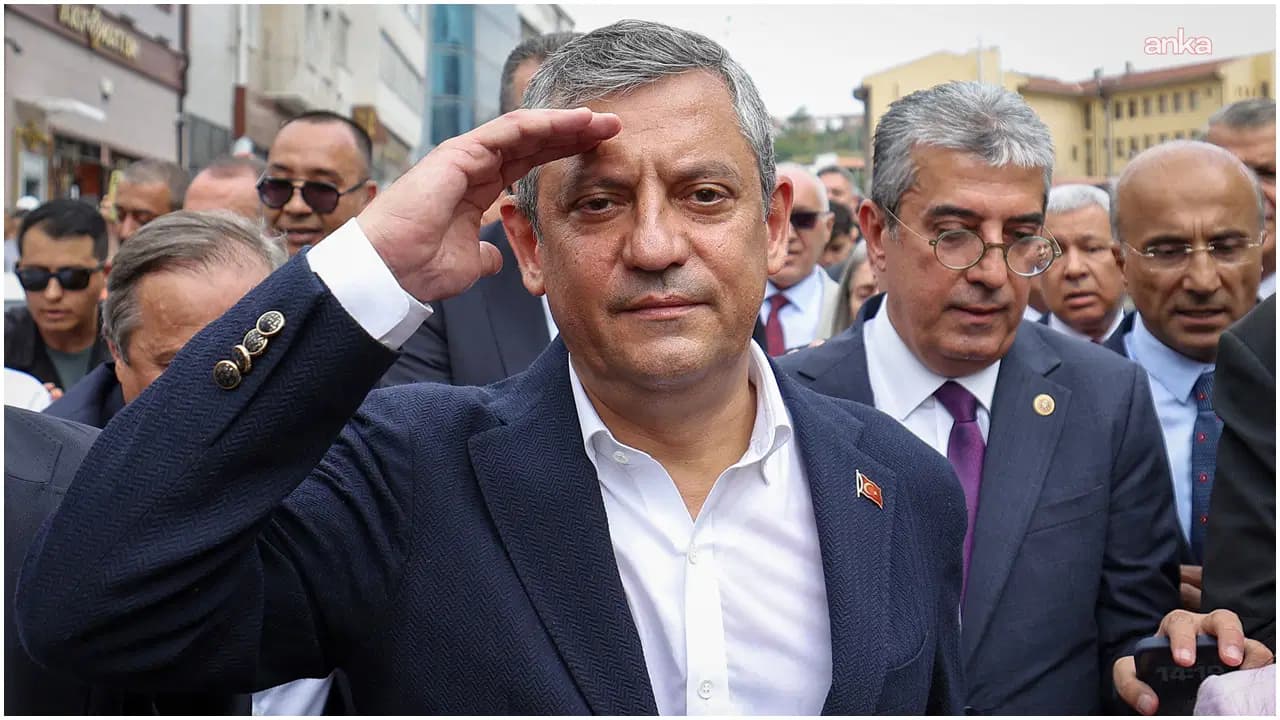 Özgür Özel'den yurttaşlara üyelik çağrısı: 'Söz ve karar sahibi olun'
